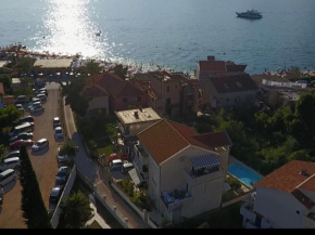 Отель Apartments Pean  Тиват